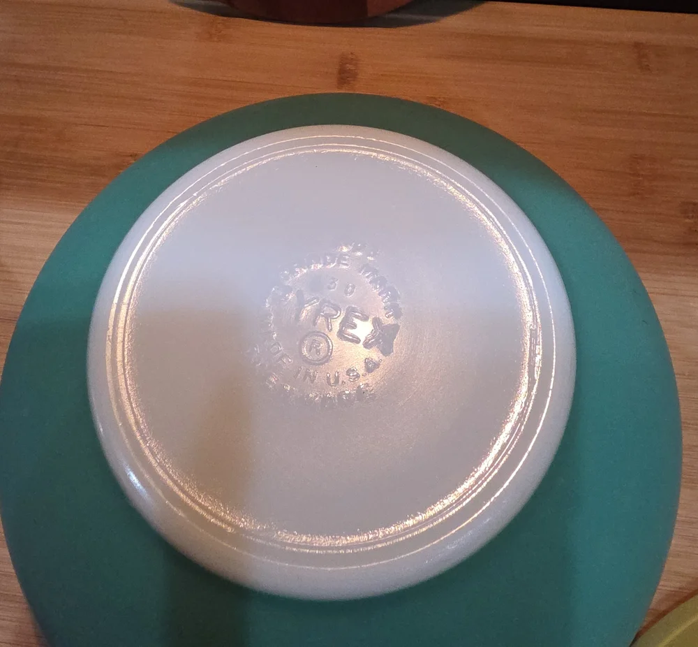 Pyrex, Stackable Mixing Bowls Set - Yellow, Teal, Red, Blue